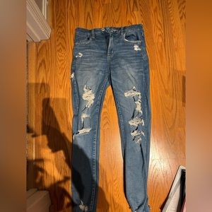 American Eagle Next Level Stretch Ripped Jeans Size 6